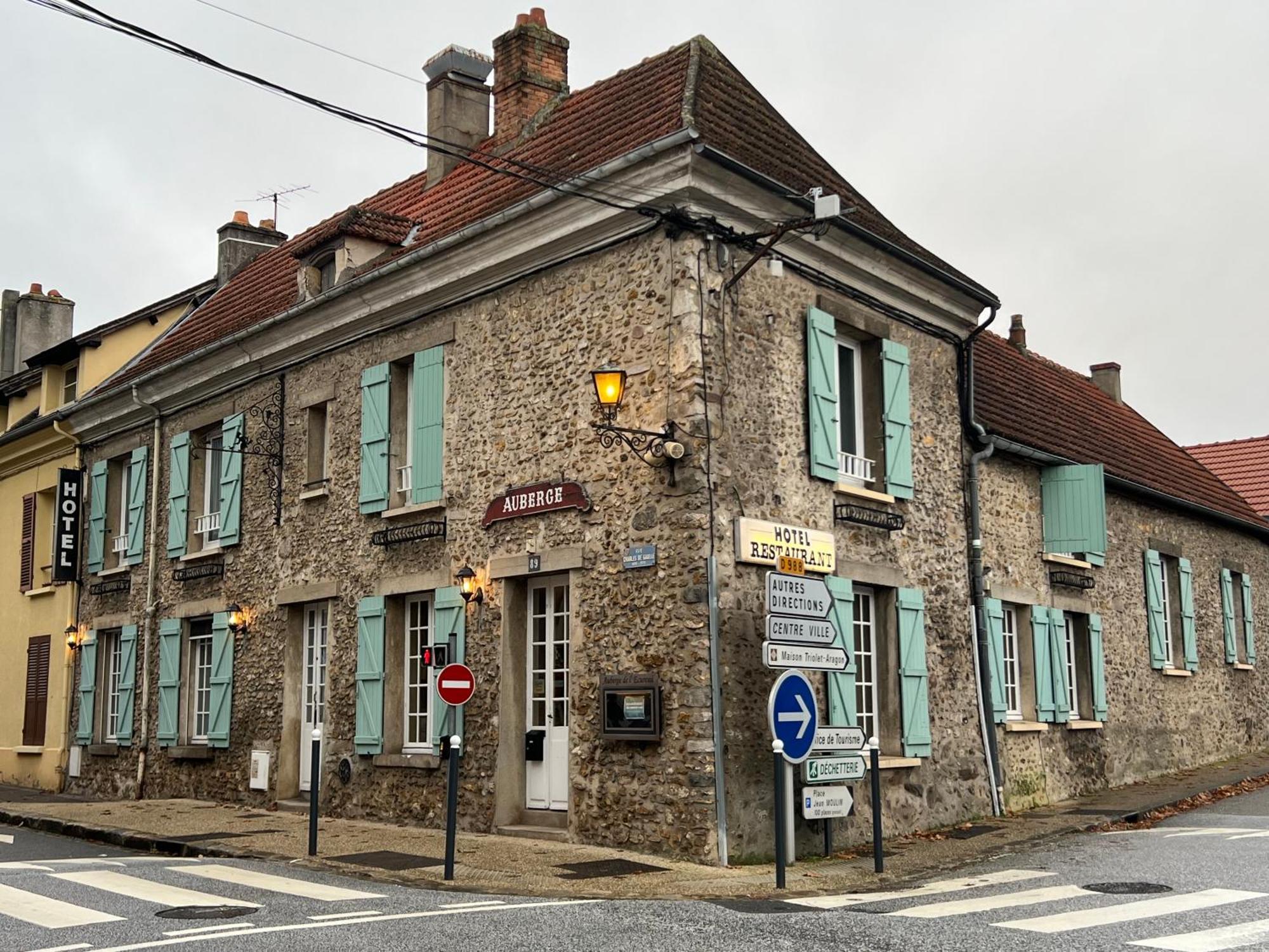 L'Harmony Hotell Saint-Arnoult-en-Yvelines Exteriör bild